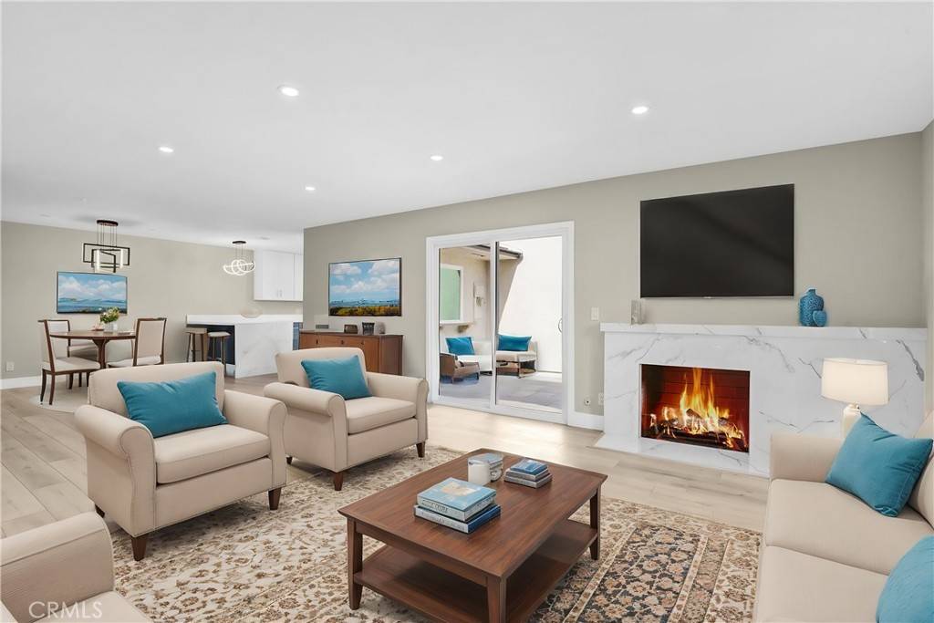 Irvine, CA 92612,5102 Alder