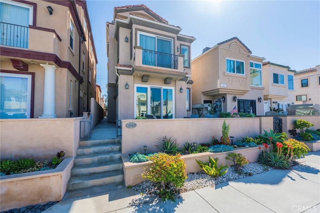 Huntington Beach, CA 92648,116 11th ST