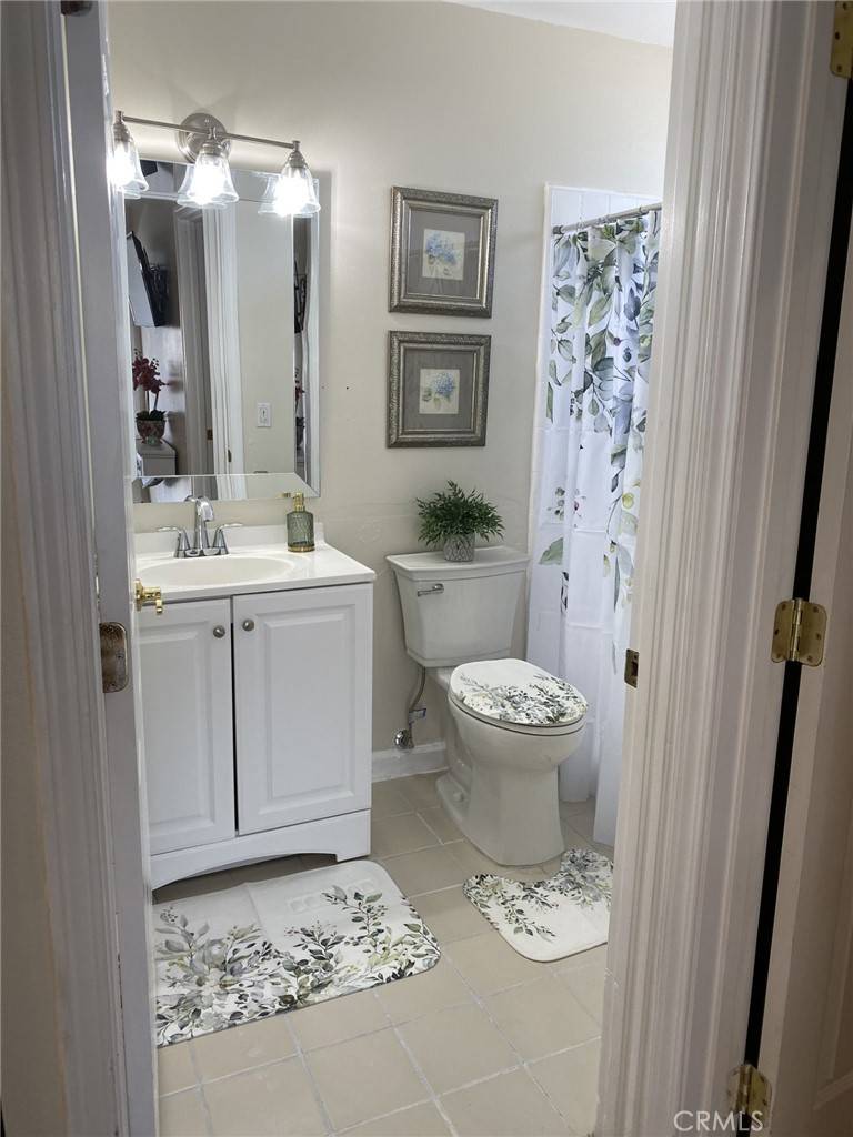 Thousand Oaks, CA 91360,142 W Columbia RD
