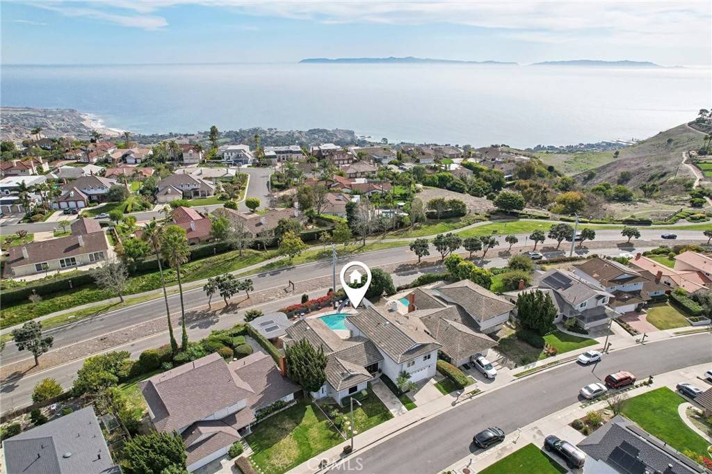 Rancho Palos Verdes, CA 90275,5726 Sunmist DR