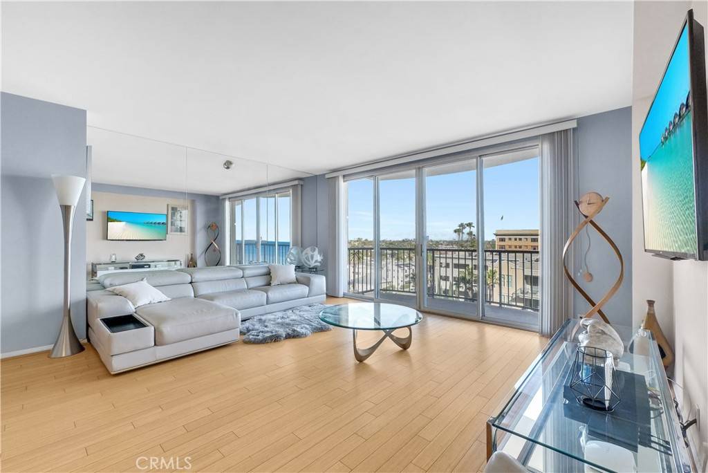 Long Beach, CA 90802,850 E Ocean BLVD #702