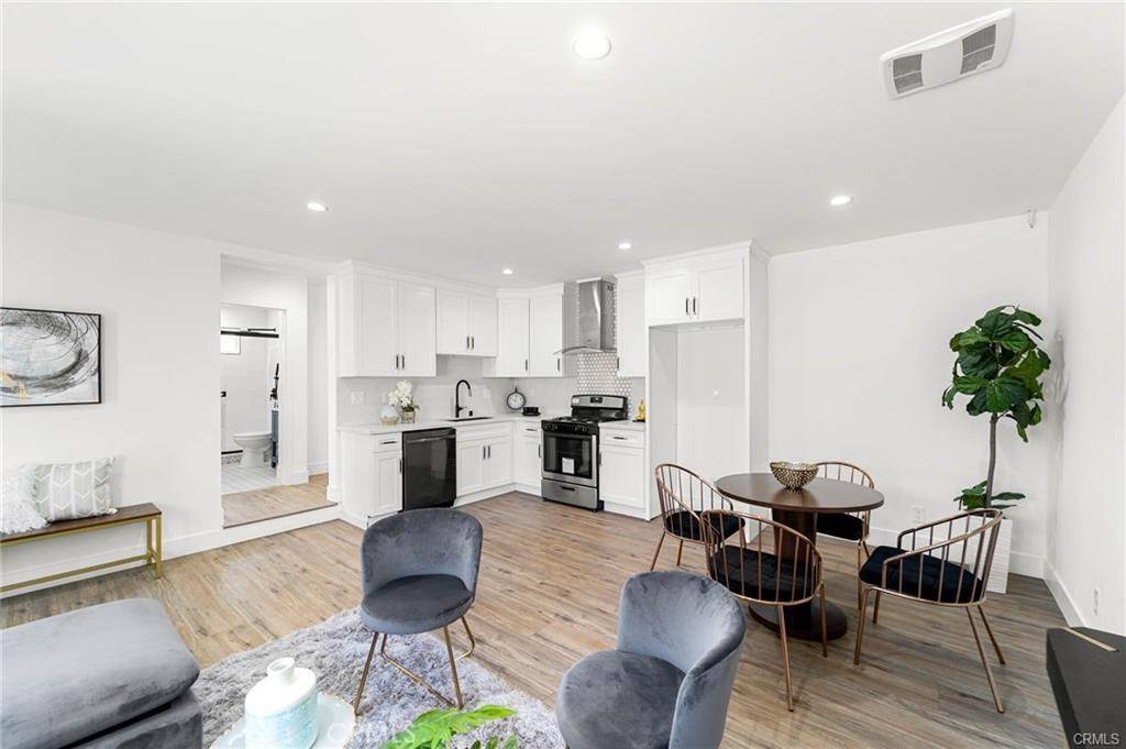 North Hollywood, CA 91605,11443 Saticoy ST