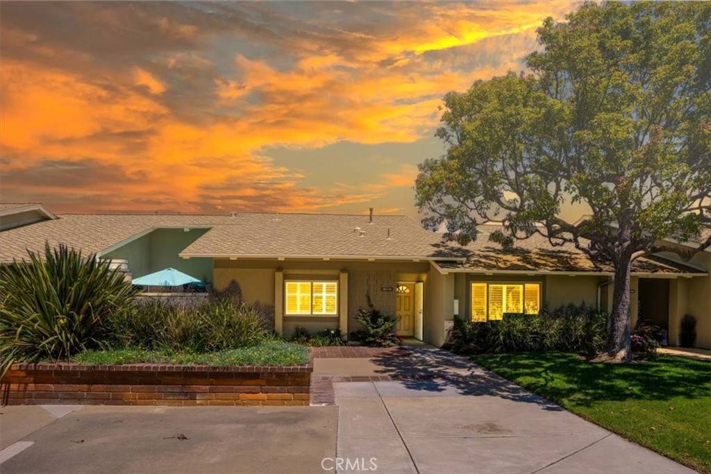 Huntington Beach, CA 92646,8933 Amador CIR #1316C