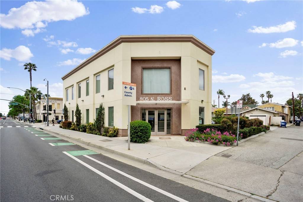 Santa Ana, CA 92701,801 N Ross ST