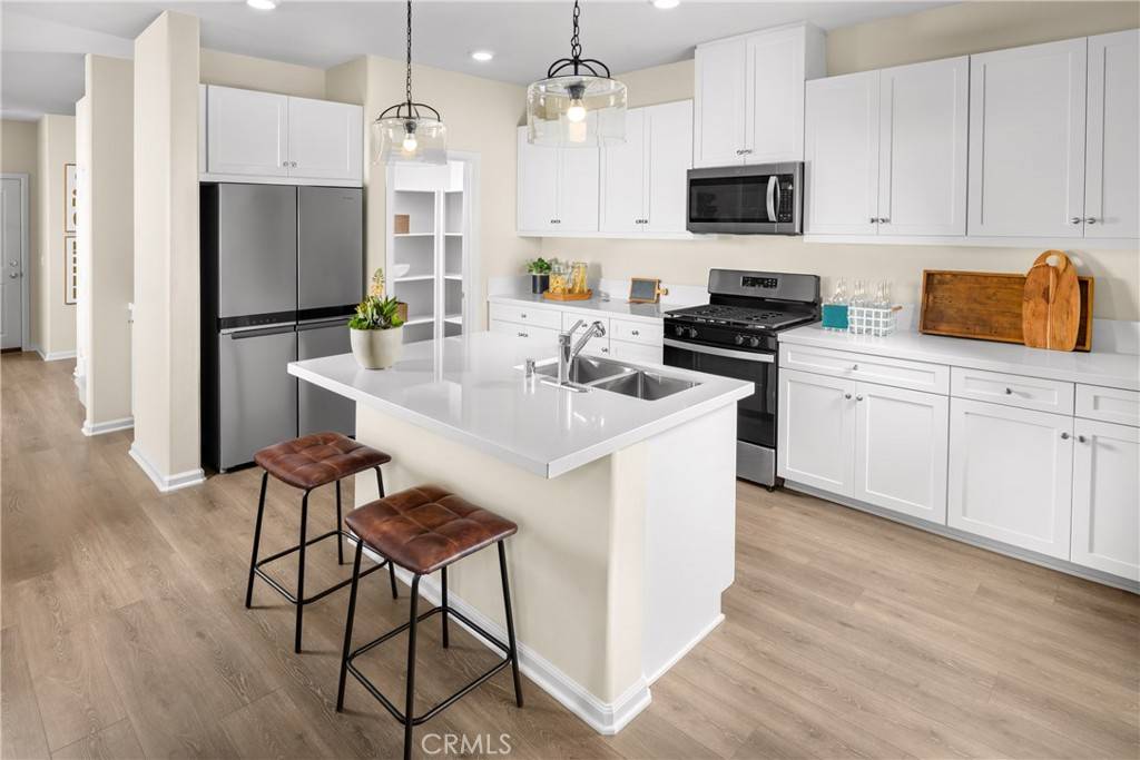 Moreno Valley, CA 92551,25118 Hunter AVE