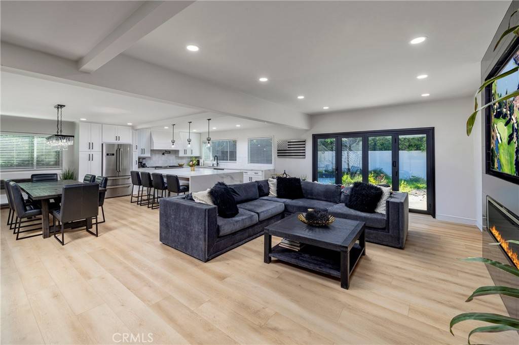 Huntington Beach, CA 92646,21091 Inferno LN