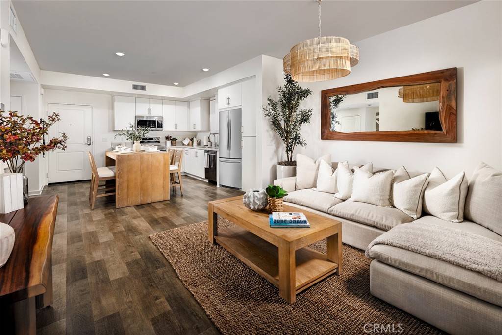 Cypress, CA 90630,9001 Cerise LN