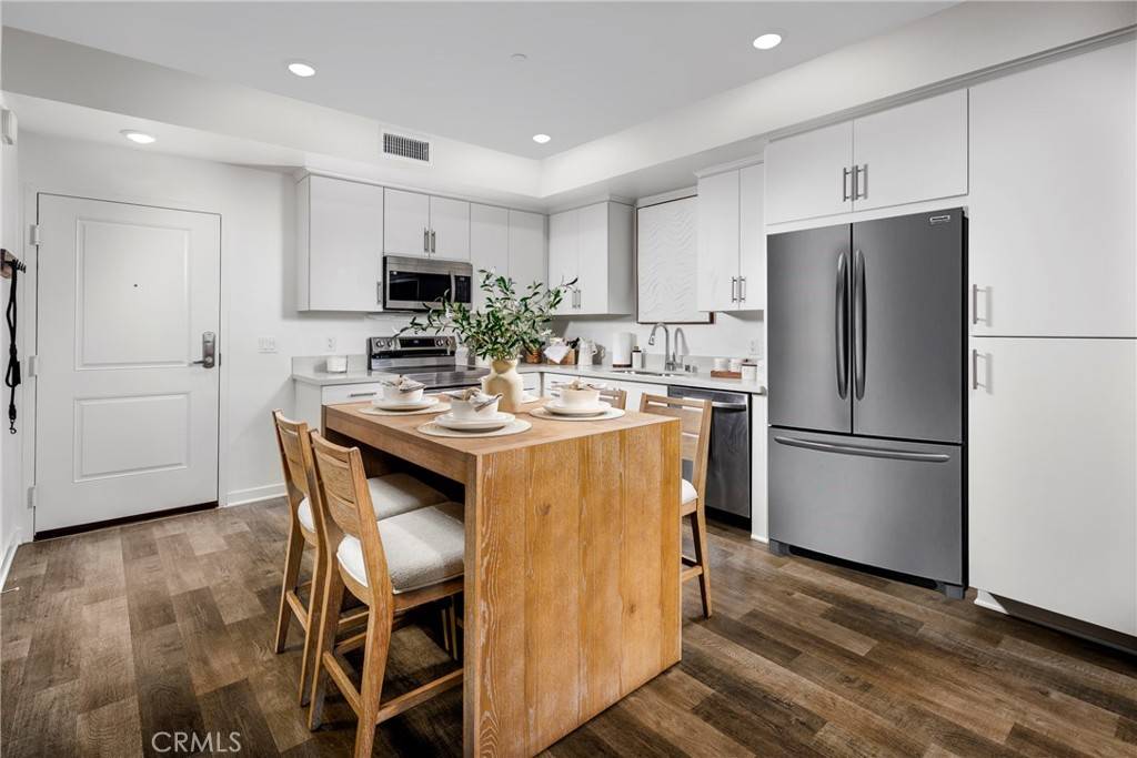 Cypress, CA 90630,9001 Cerise LN