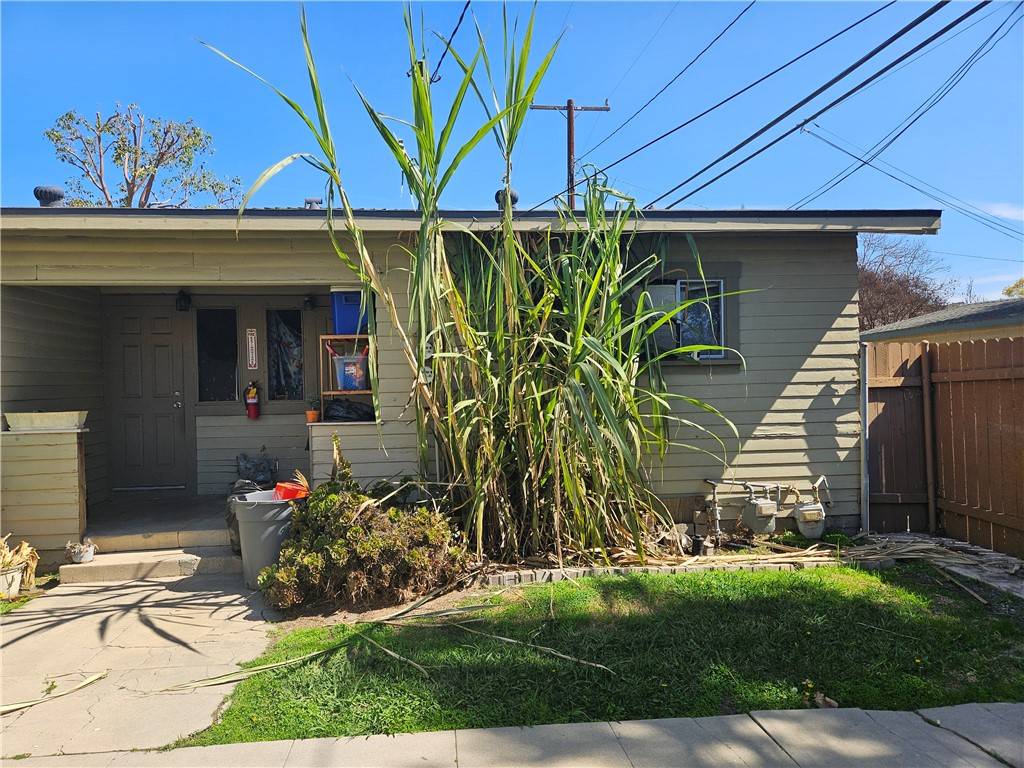 Anaheim, CA 92805,213 S Ohio ST