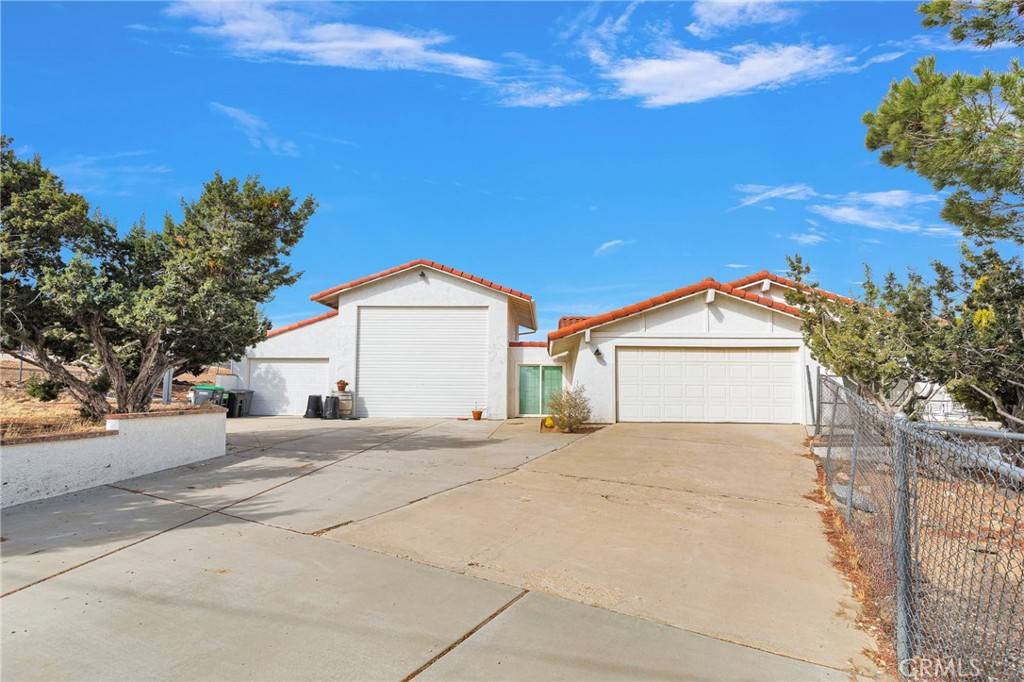 Pinon Hills, CA 92372,8770 Sky Line DR