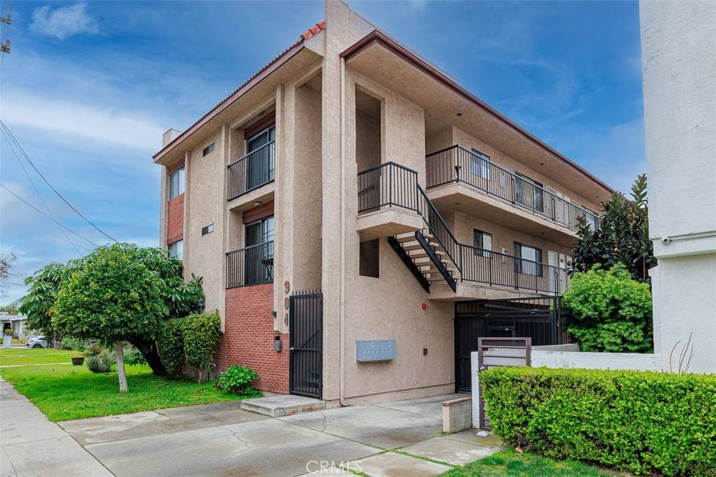 Glendale, CA 91205,904 E Lomita AVE