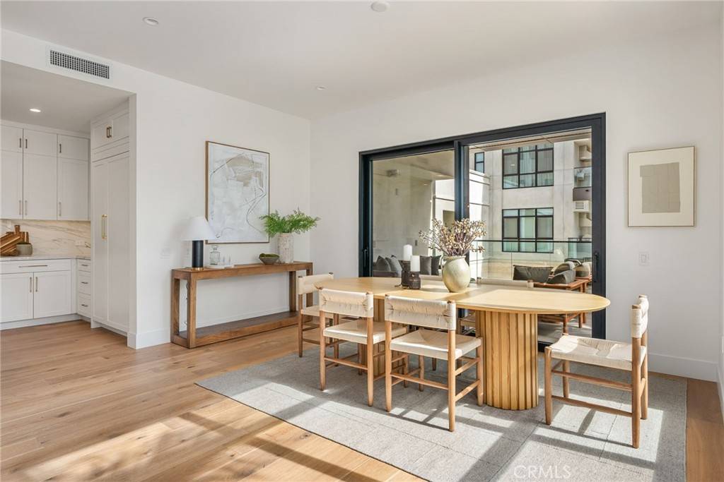 Newport Beach, CA 92660,4261 Uptown Newport Drive #1