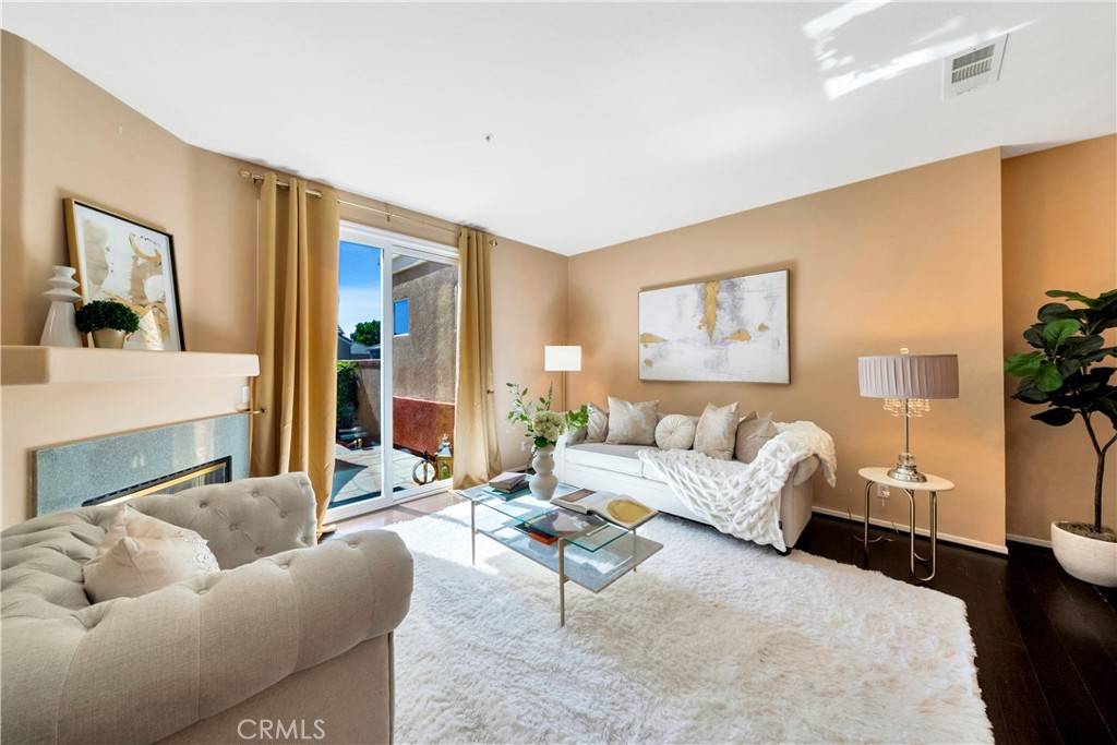Lake Forest, CA 92610,43 Anacapa CT