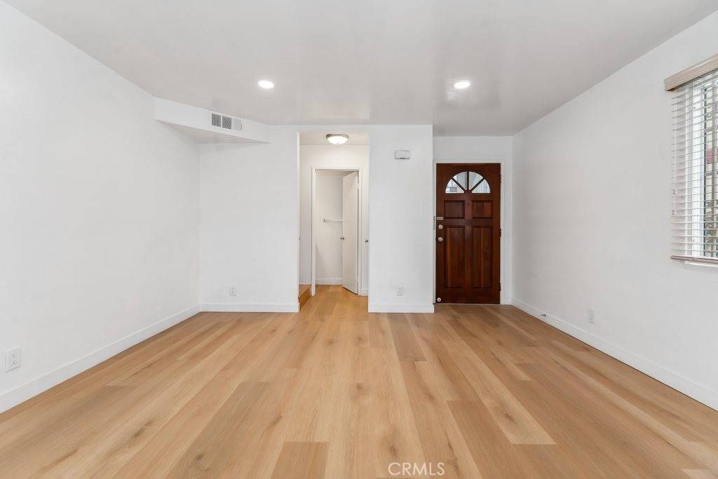El Monte, CA 91733,2645 Gage AVE #B