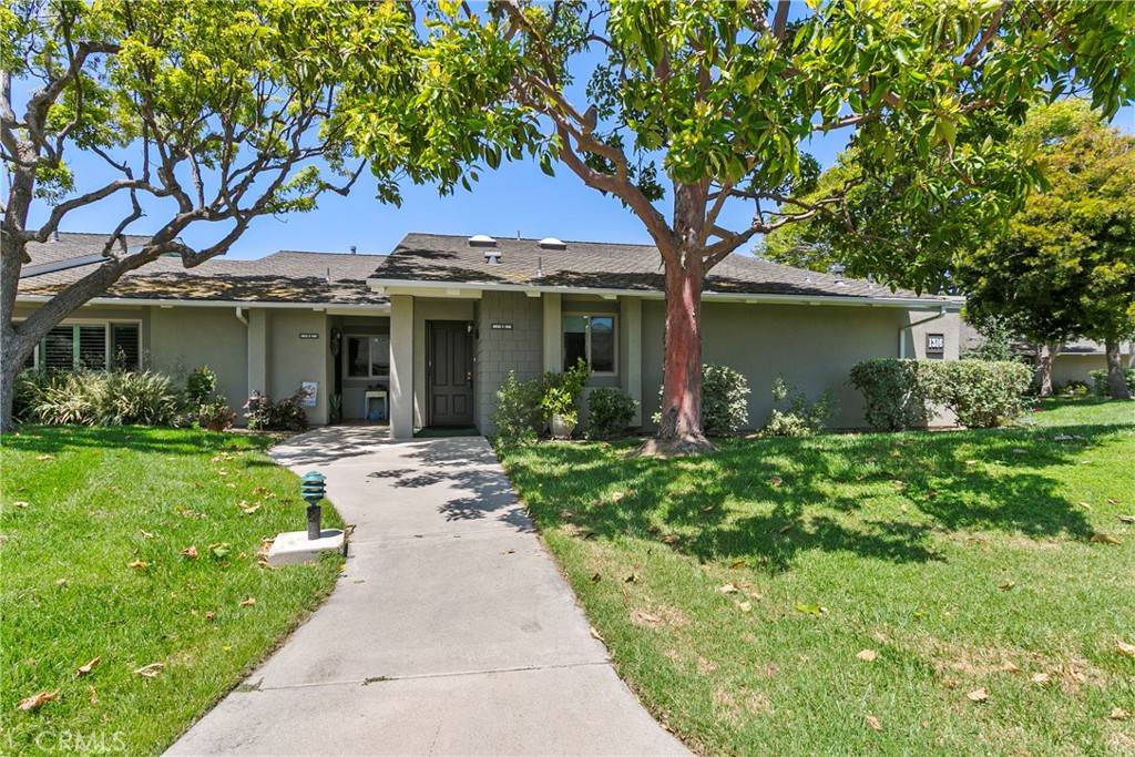 Huntington Beach, CA 92646,8933 Amador CIR #1316E