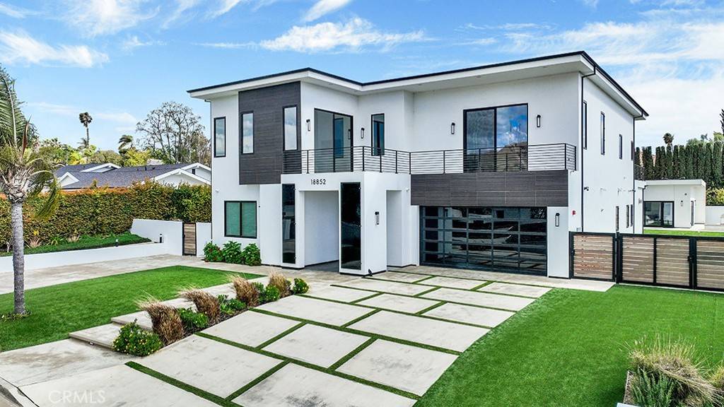 Villa Park, CA 92861,18852 Canyon Crest DR