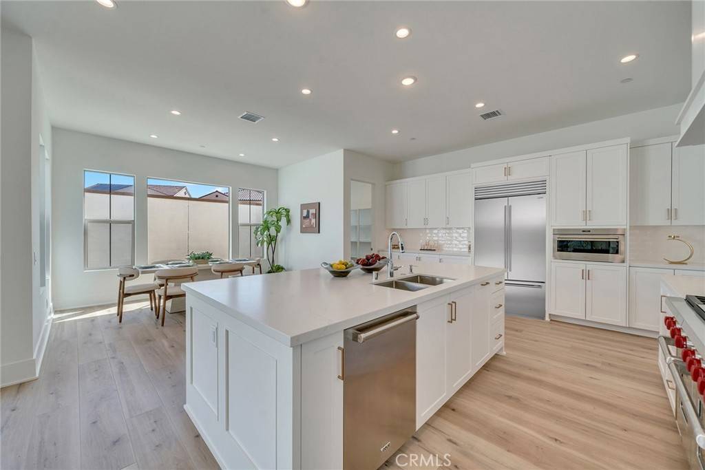 316 Brimwood Irvine, CA 92618