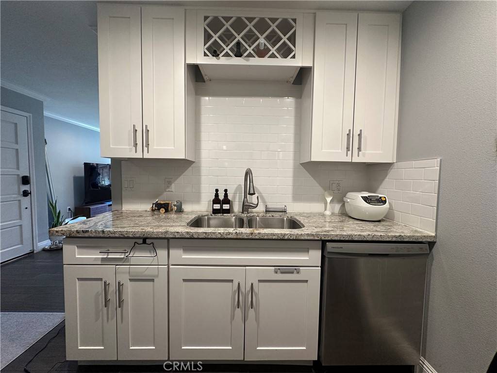 Huntington Beach, CA 92647,6600 Warner AVE #147