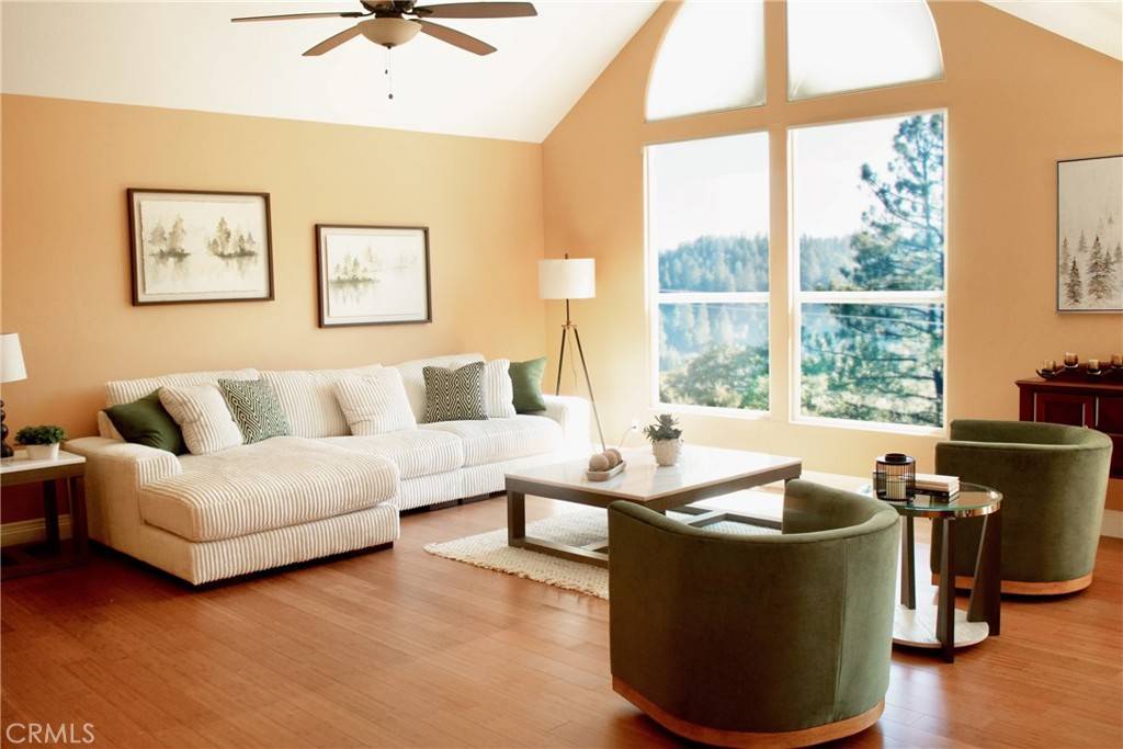 Lake Arrowhead, CA 92352,27732 North Bay RD