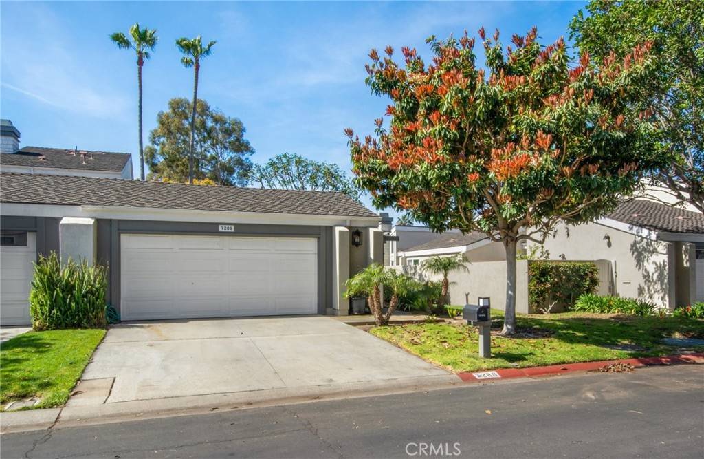 Huntington Beach, CA 92648,7286 Mast DR