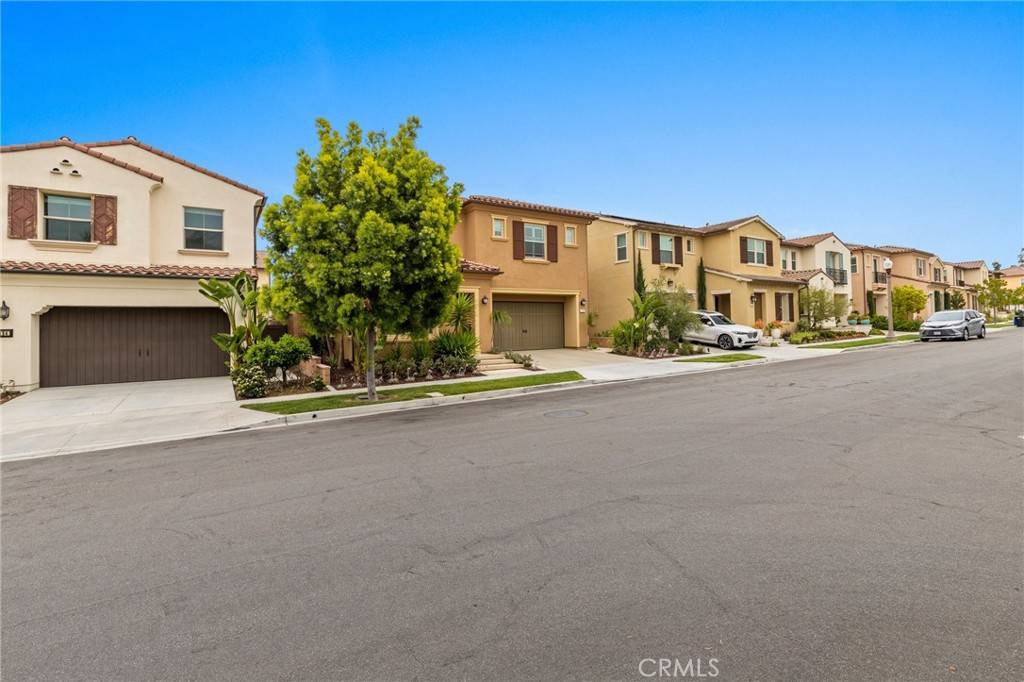 Irvine, CA 92620,126 Imagination TRL