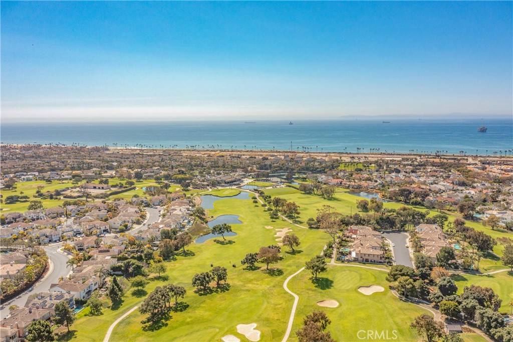 Huntington Beach, CA 92648,19586 Cloverwood CIR
