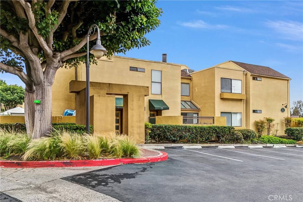 Lake Forest, CA 92630,25712 Le Parc #96