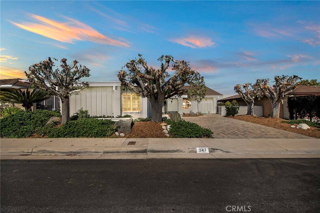 San Clemente, CA 92672,247 Calle Fiesta