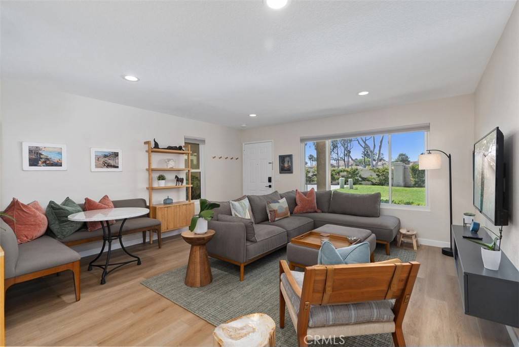 Laguna Niguel, CA 92677,13 Pearl