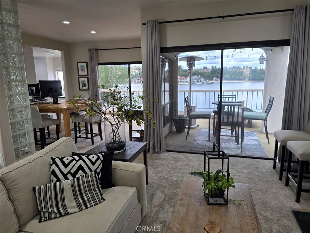 Mission Viejo, CA 92692,22696 Galilea