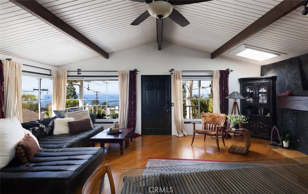Laguna Beach, CA 92651,31706 Scenic DR