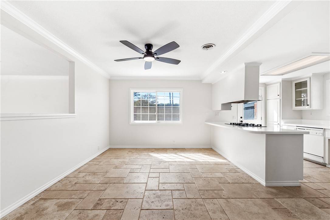 Huntington Beach, CA 92646,10022 Bismark DR