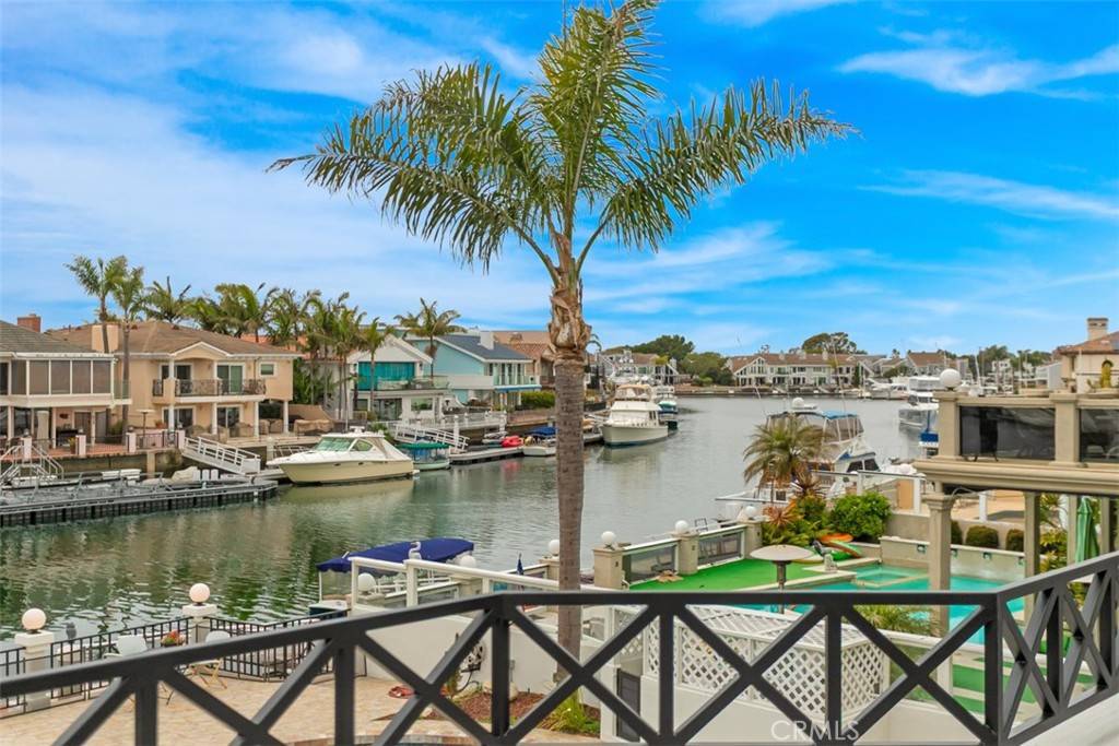 Huntington Beach, CA 92649,16201 Santa Barbara LN