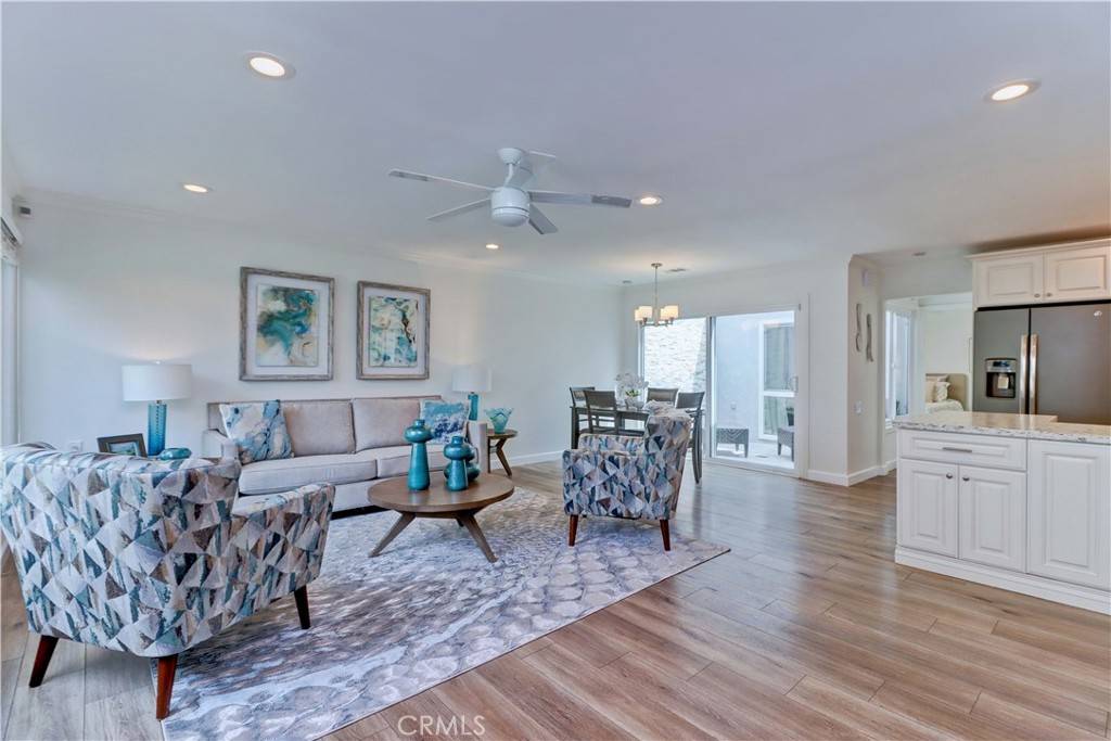 Laguna Woods, CA 92637,2221 Via Puerta #C