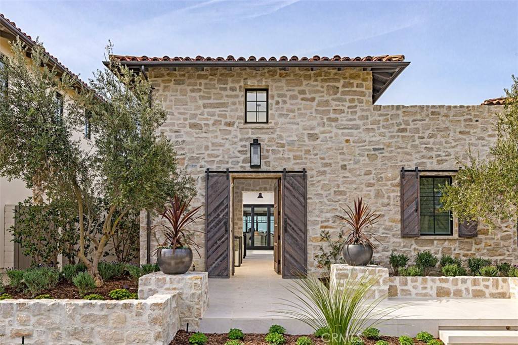 Newport Beach, CA 92657,12 Water Port
