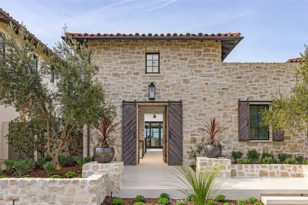 Newport Beach, CA 92657,12 Water Port