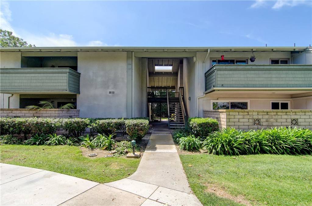 Huntington Beach, CA 92646,8777 Coral Springs CT #11B