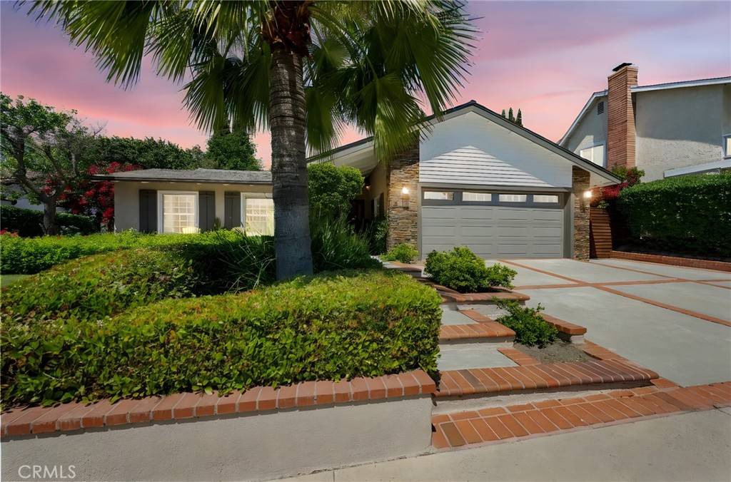 Mission Viejo, CA 92691,24821 Mosquero LN