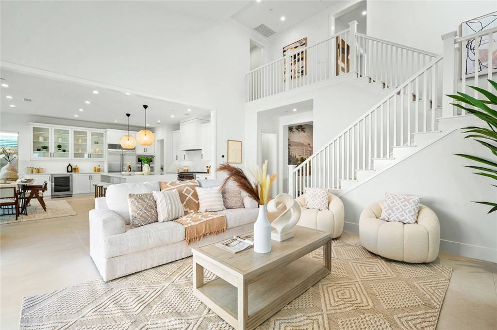 Irvine, CA 92602,57 Suede