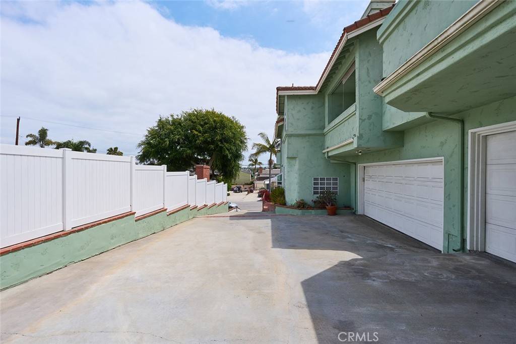Long Beach, CA 90814,385 Park AVE