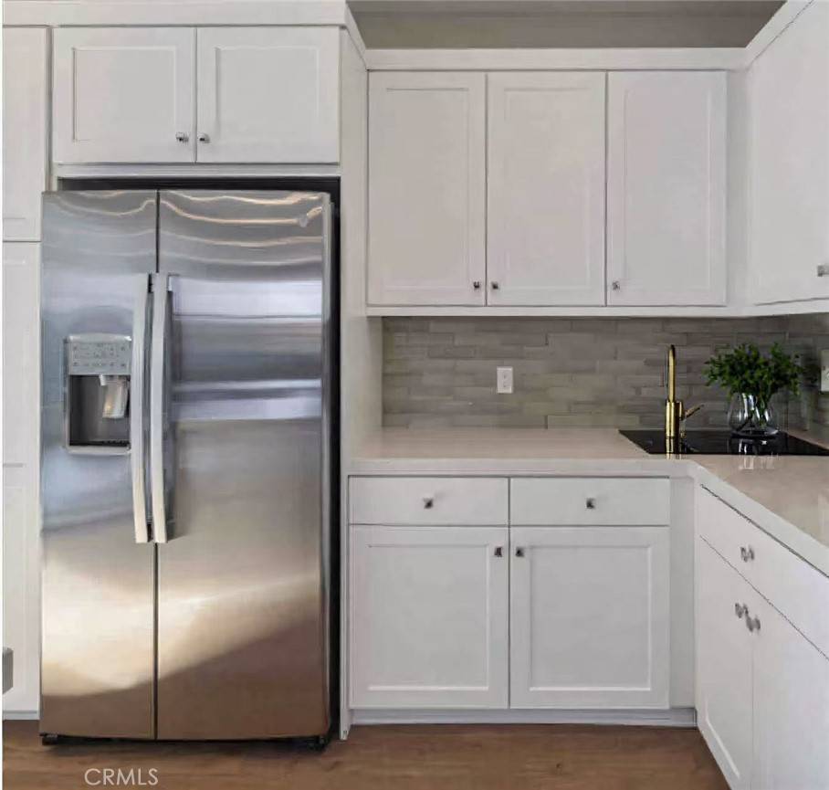 Irvine, CA 92618,466 Lobata