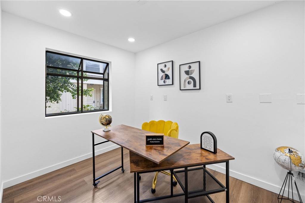 Irvine, CA 92620,163 Pineview