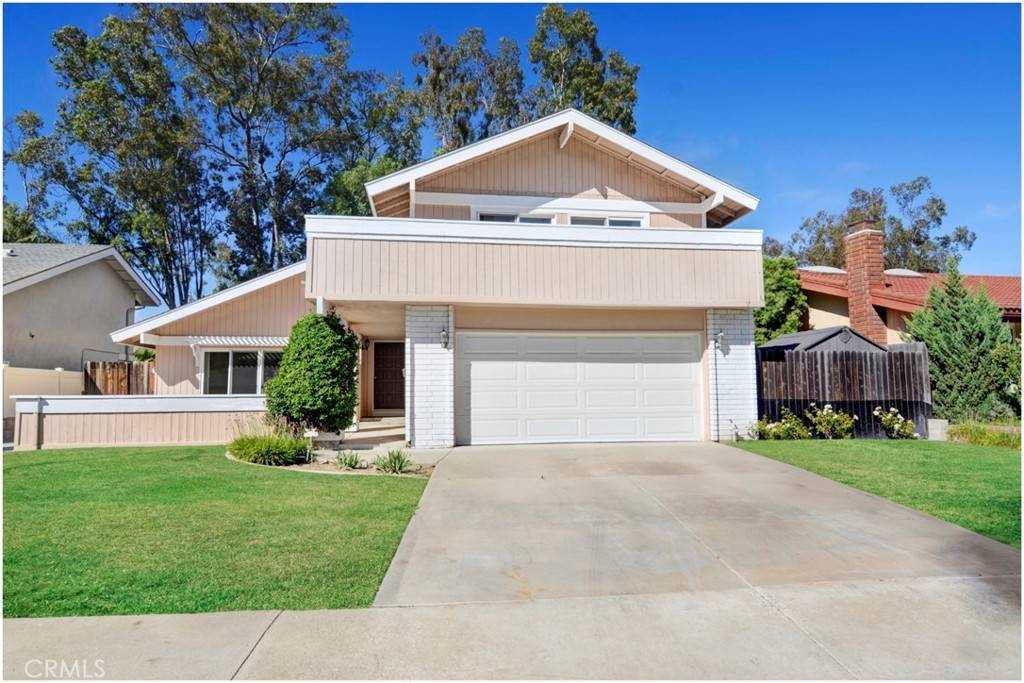 Laguna Niguel, CA 92677,23521 Lochlomond ST