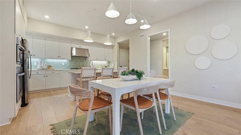 Irvine, CA 92618,445 Mulligan