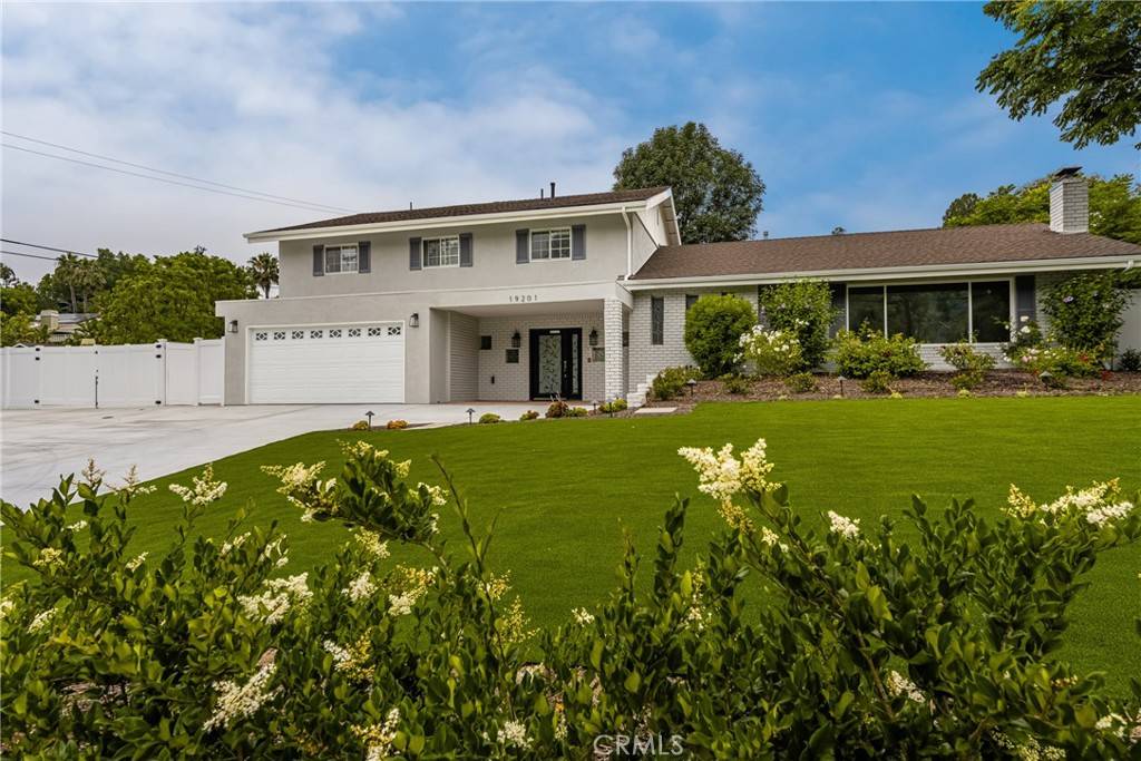 North Tustin, CA 92705,19201 Barrett LN