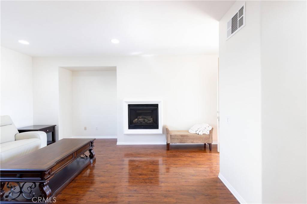 Carson, CA 90746,17533 Orangetree DR
