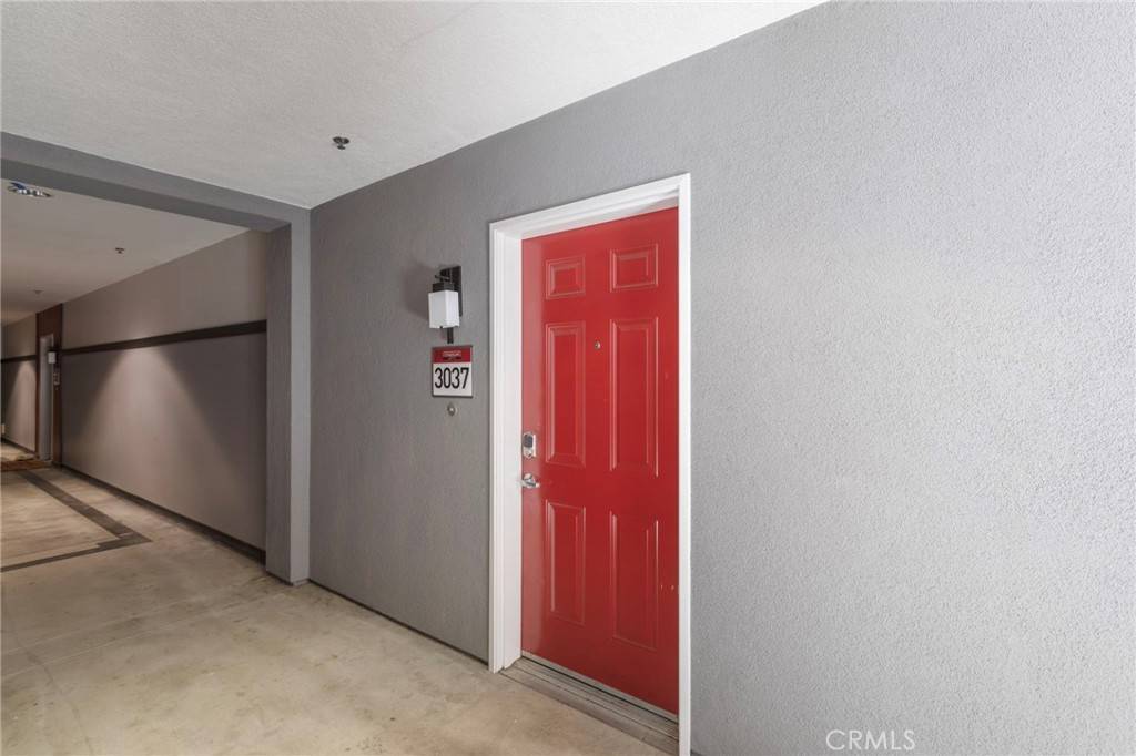 Anaheim, CA 92805,1801 E Katella AVE #3037