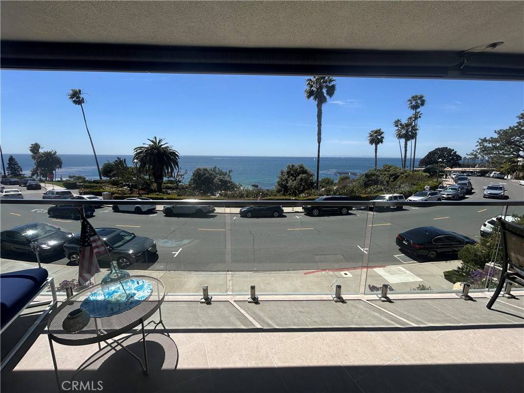 Laguna Beach, CA 92651,530 Cliff Drive #102