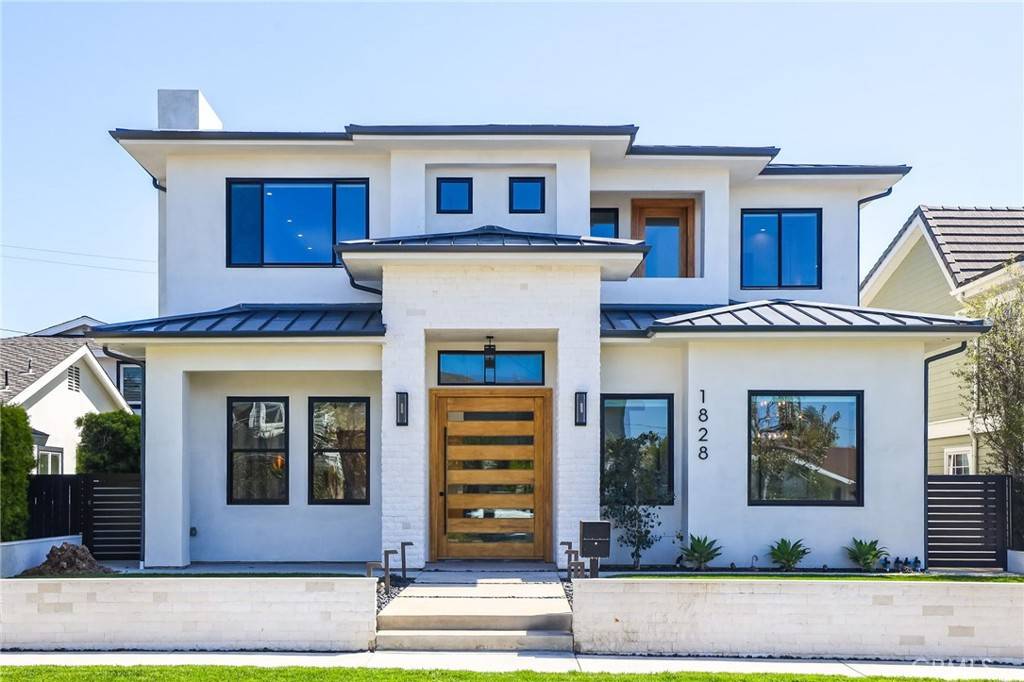 Huntington Beach, CA 92648,1828 Pine ST