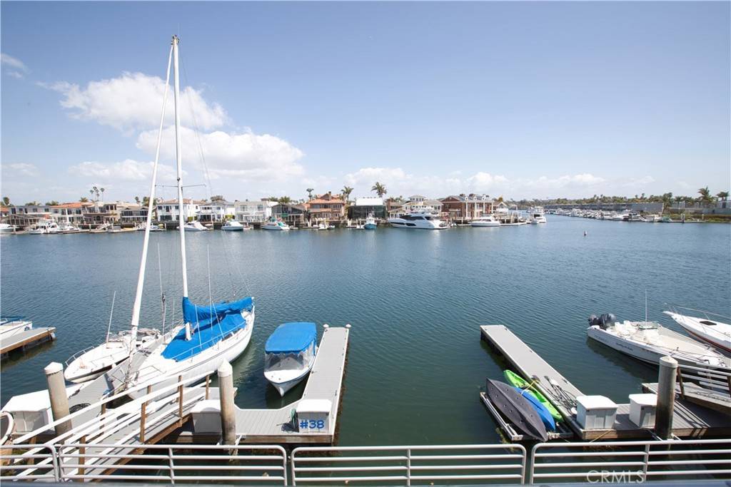 Huntington Beach, CA 92649,17114 BLUEWATER LN #141